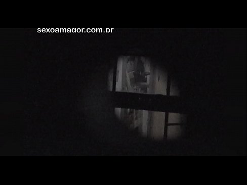 ❤️ Si Blondie ay lihim na nakunan ng video ng isang voyeur ng kapitbahayan na nakatago sa likod ng mga guwang na brick ❤️❌ Porn video sa porn tl.appassistance.ru ❌️❤